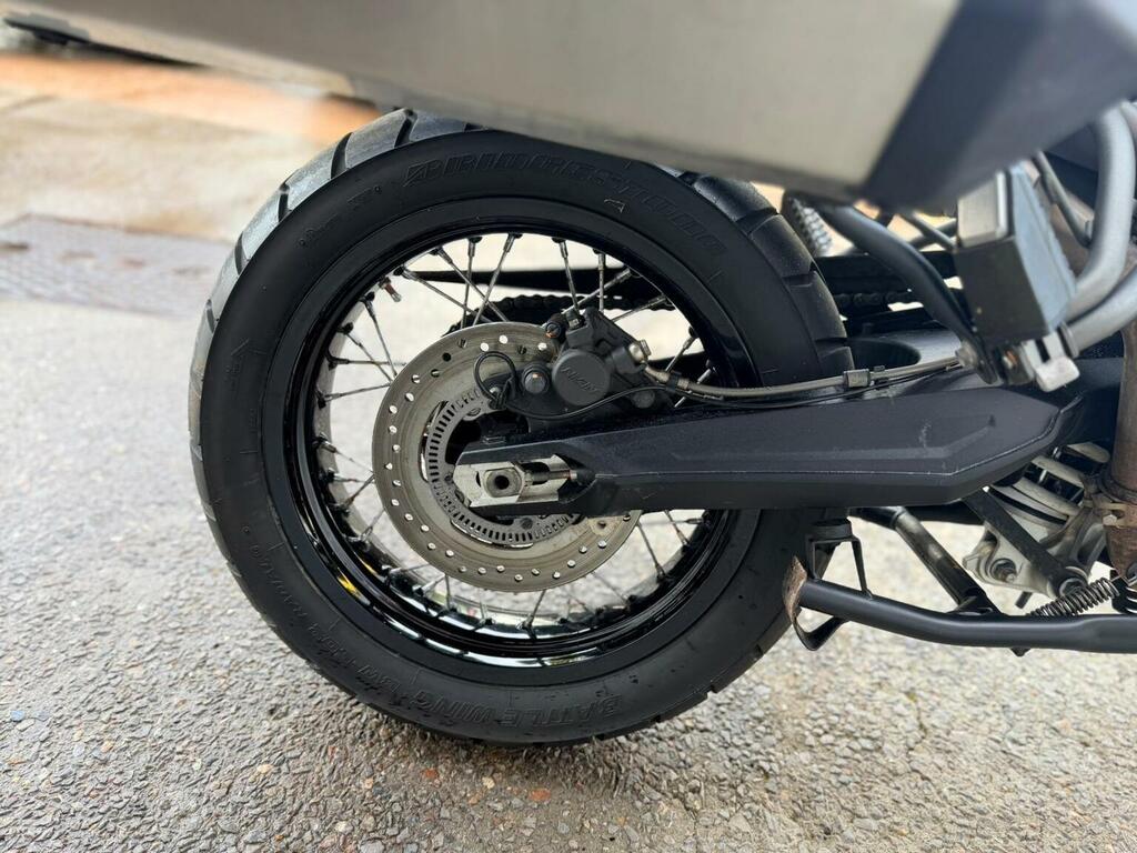 Triumph  Xrx Black #2