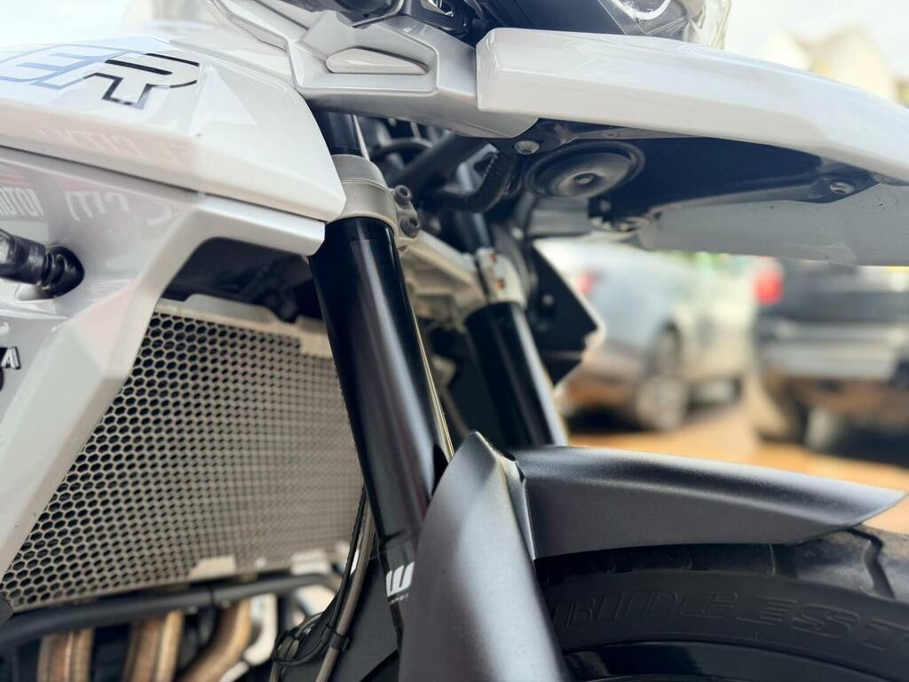 Triumph  Xrx Black #6