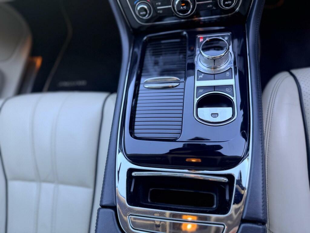 Jaguar XJ Saloon 3.0 D V6 Portfolio 201414 Blue #27