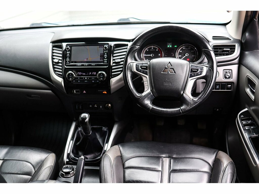 Mitsubishi L200 Di-d Dc Barbarian WJ67GWL Blue #2