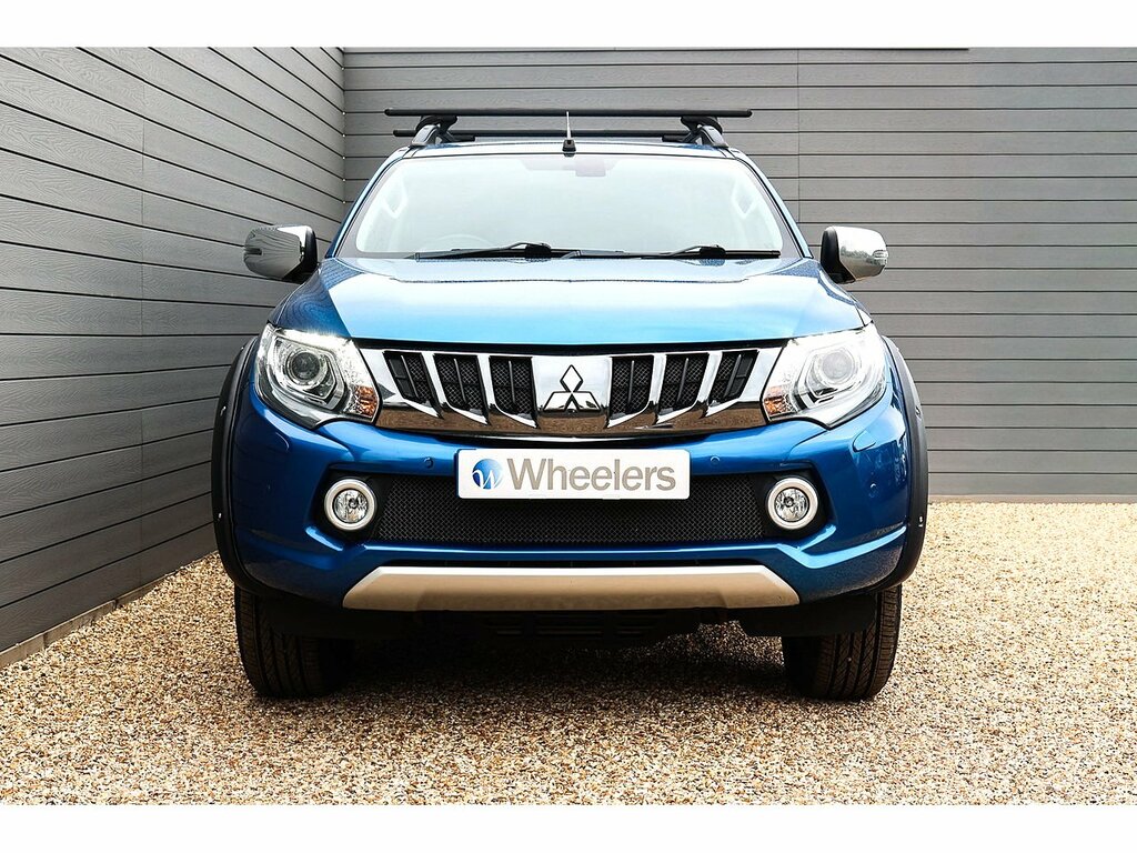 Mitsubishi L200 Di-d Dc Barbarian WJ67GWL Blue #4