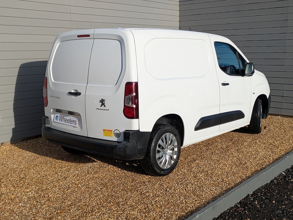 Peugeot Partner Bluehdi 1000 Professional White #3