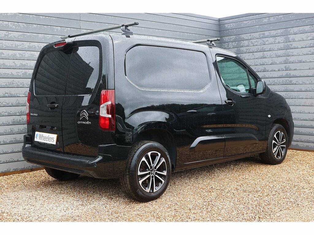 Citroen Berlingo Bluehdi 1000Driver M Black #3