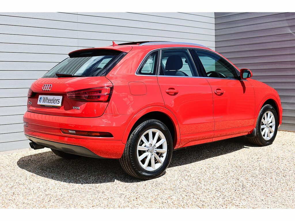 Audi Q3 Tfsi Cod Se Red #3