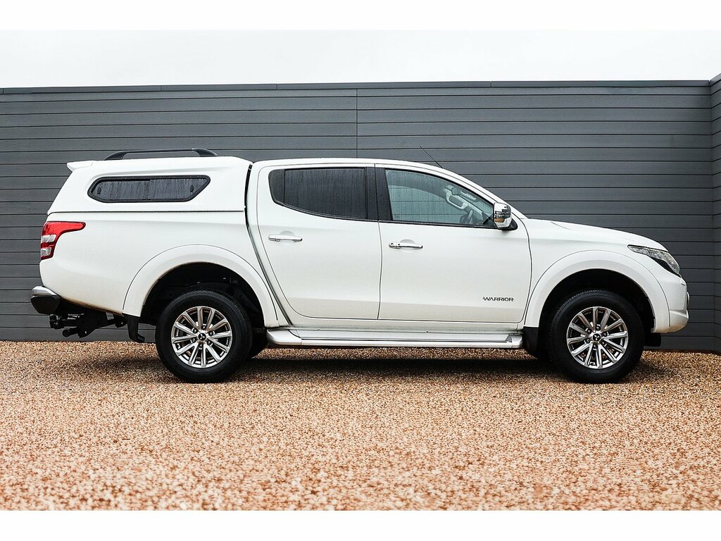 Mitsubishi L200 Di-d Dc Warrior White #6