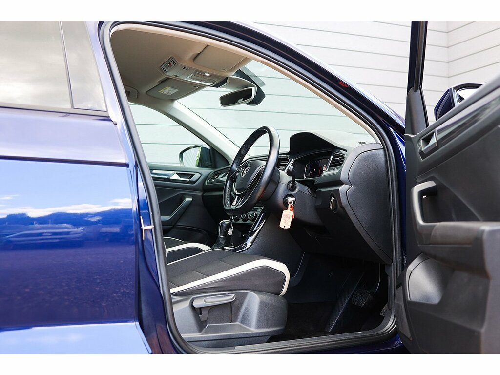 Volkswagen T-Roc Blue #10