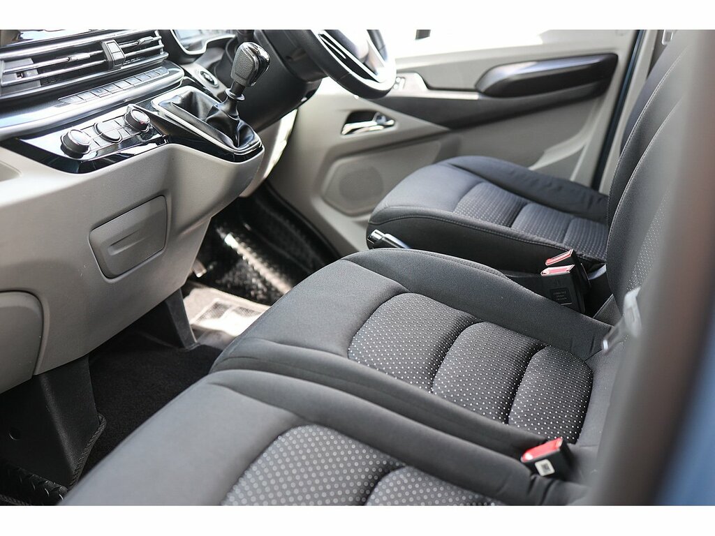 Maxus Deliver 9 Deliver 9 Luxury Silver #24