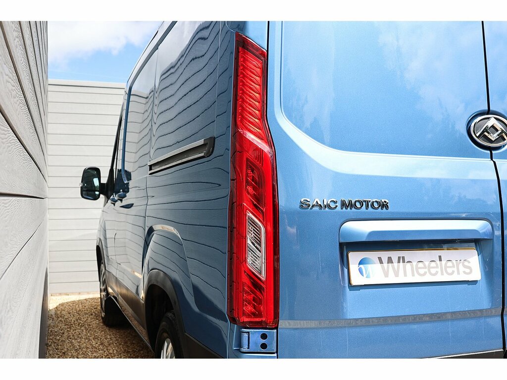 Maxus Deliver 9 Deliver 9 Luxury Silver #33