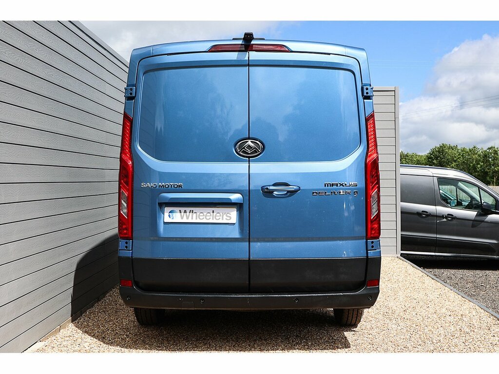 Maxus Deliver 9 Deliver 9 Luxury Silver #8