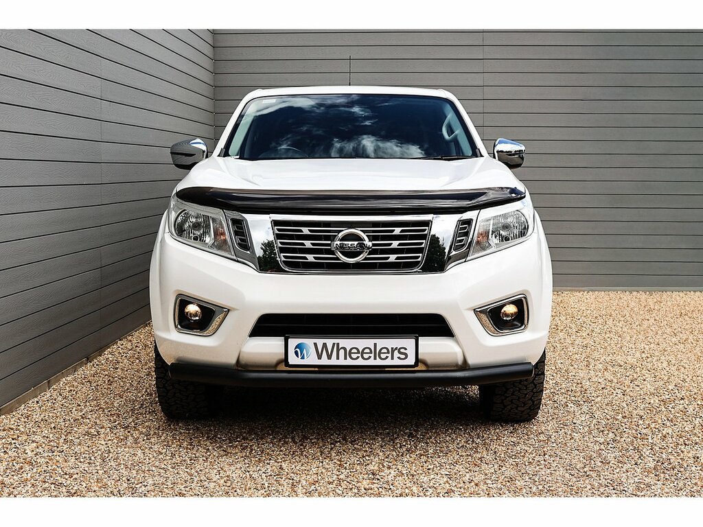 Nissan Navara Dci N-connecta YM70WTG White #4