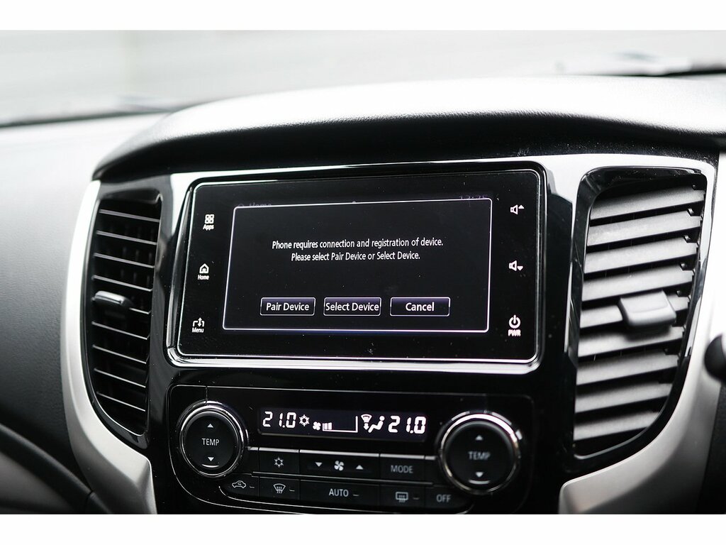 Mitsubishi L200 Black #19