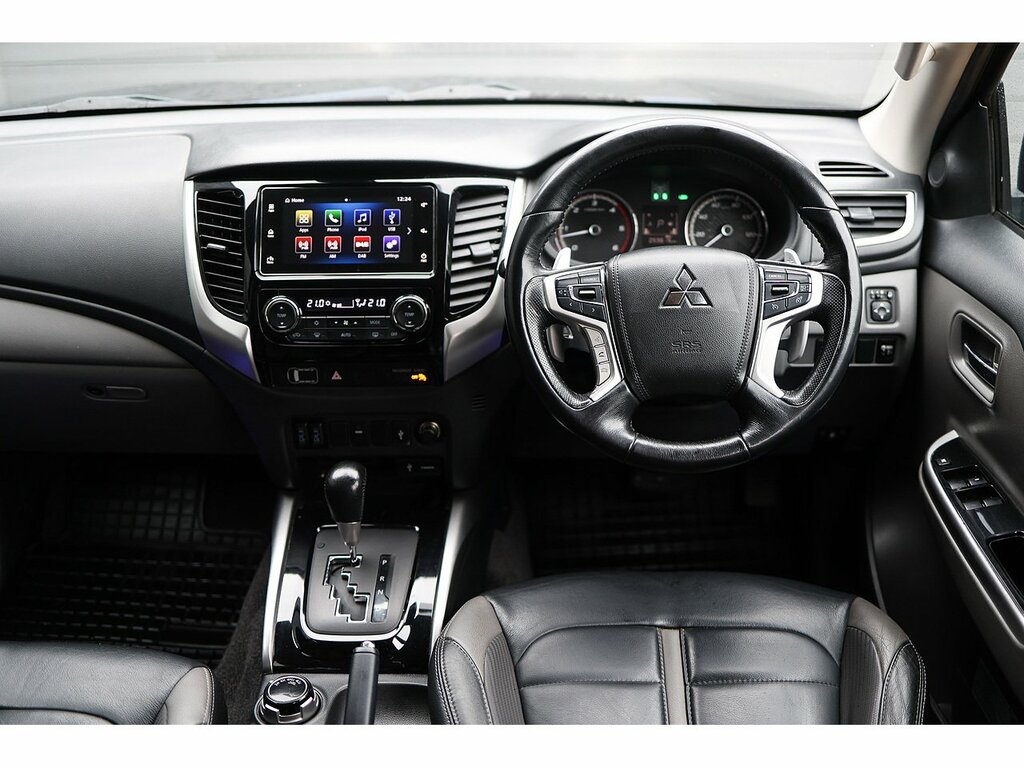 Mitsubishi L200 Di-d Dc Barbarian Black #2