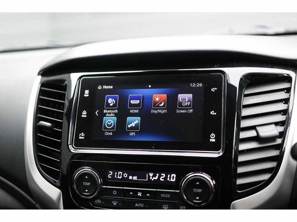 Mitsubishi L200 Black #16