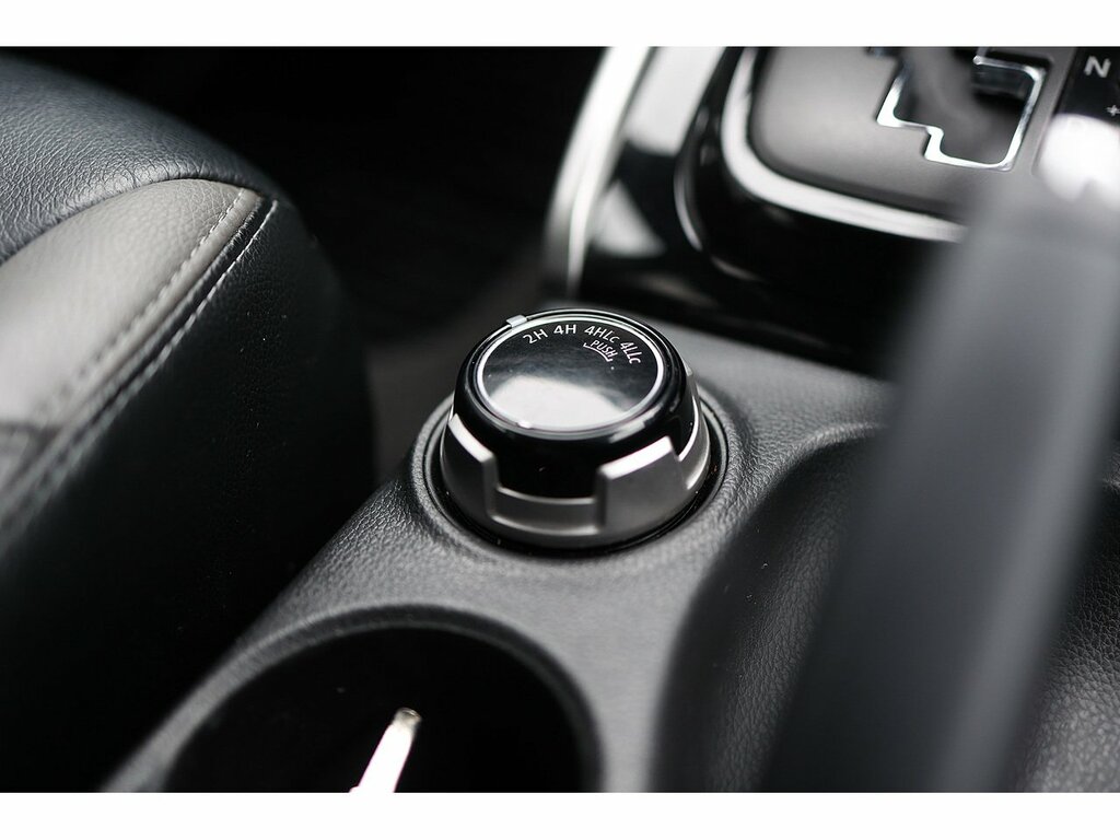 Mitsubishi L200 Black #25