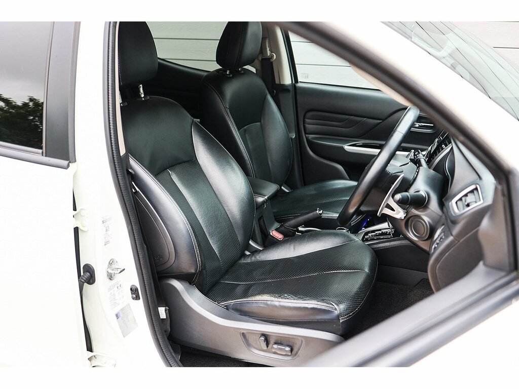 Mitsubishi L200 Pickup Grey #12