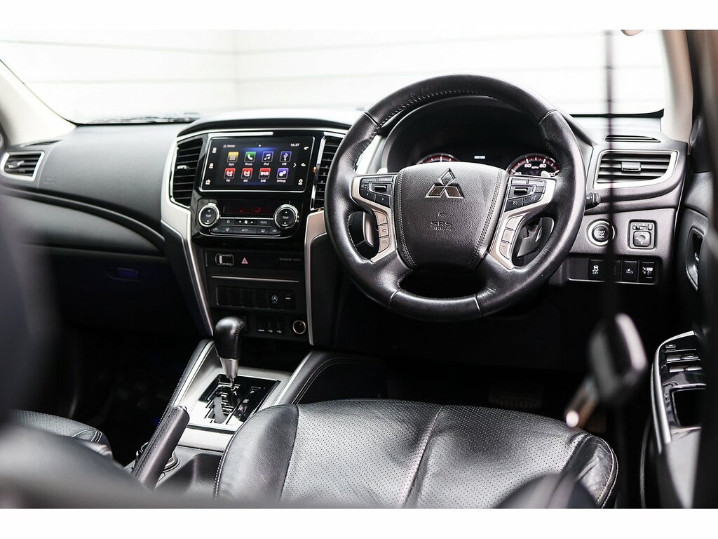 Mitsubishi L200 Pickup Grey #13