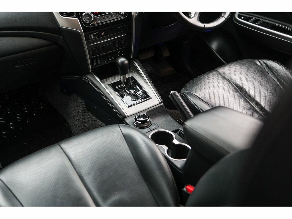 Mitsubishi L200 Pickup Grey #22