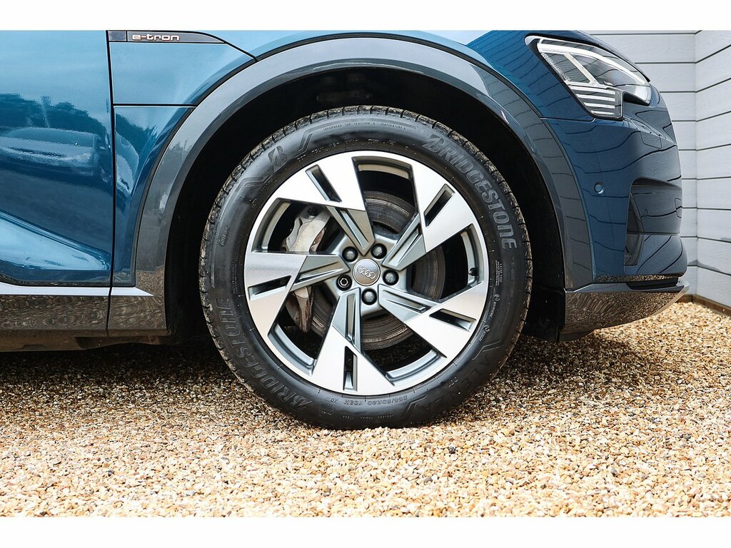 Audi E-tron Launch Edition Grey #44