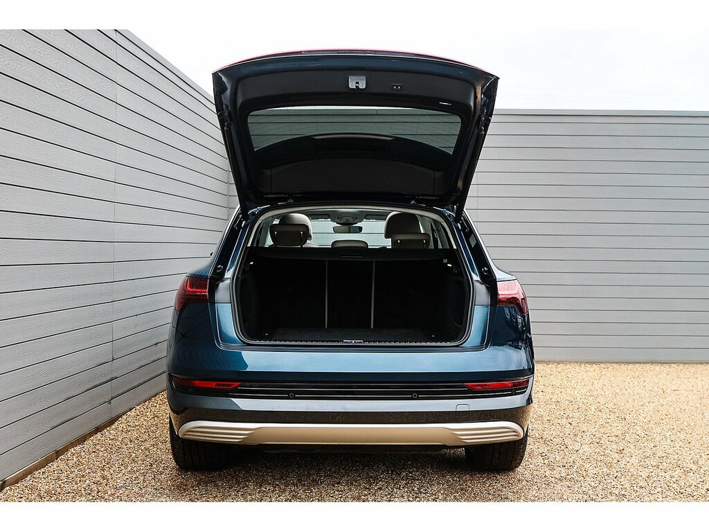 Audi E-tron Launch Edition Grey #8