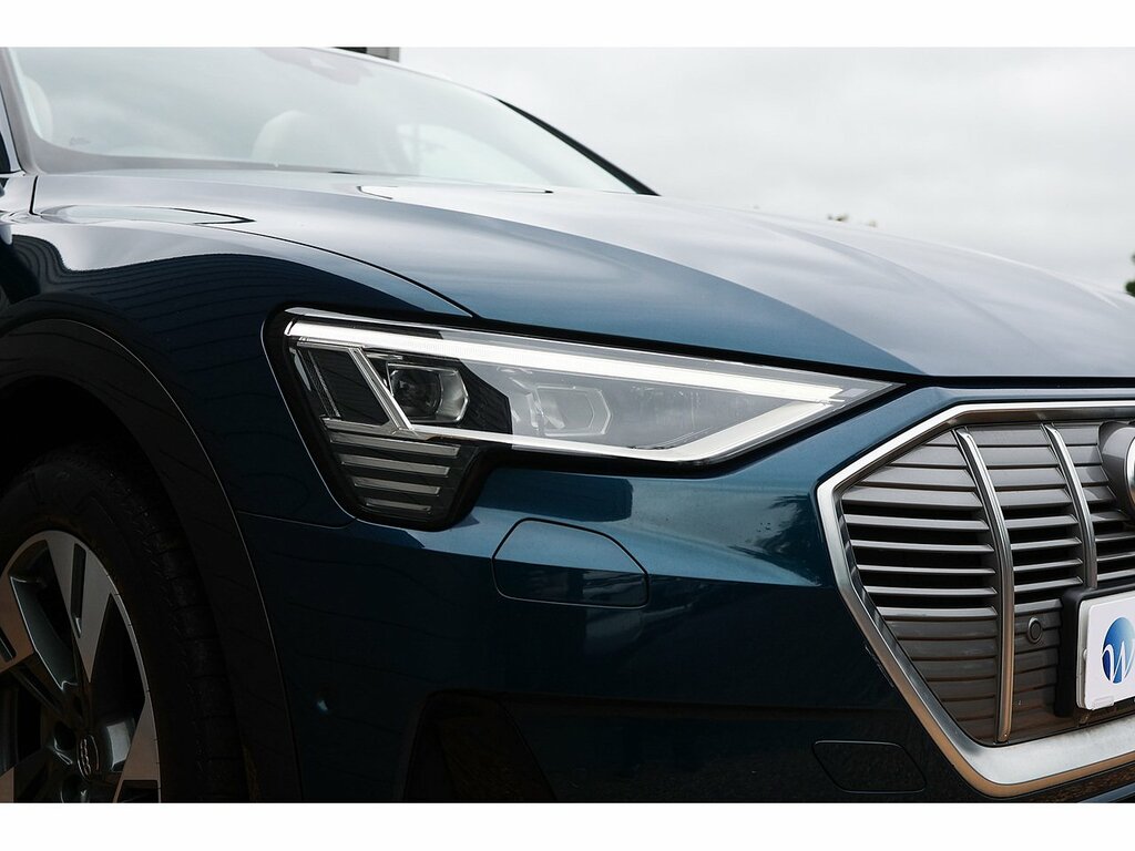 Audi E-tron Launch Edition Grey #36