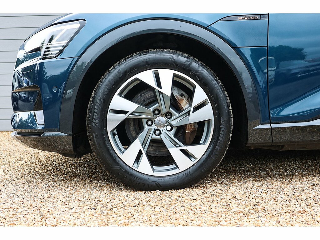 Audi E-tron Launch Edition Grey #41