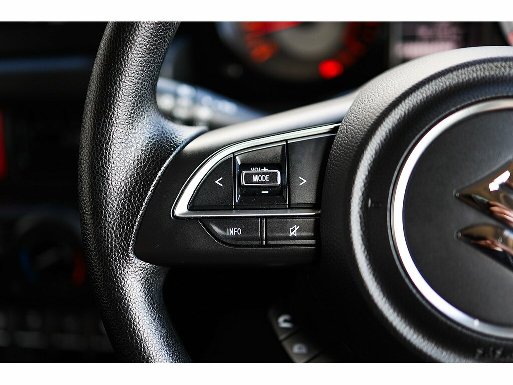 Suzuki Jimny Allgrip White #23