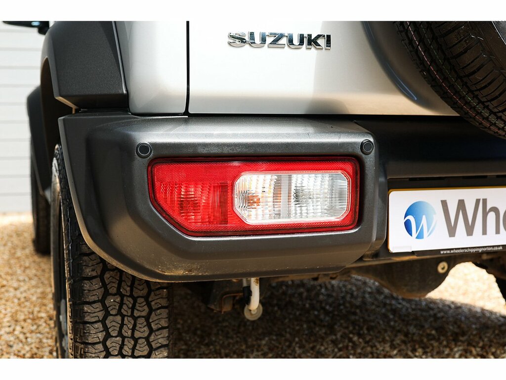 Suzuki Jimny Allgrip White #29