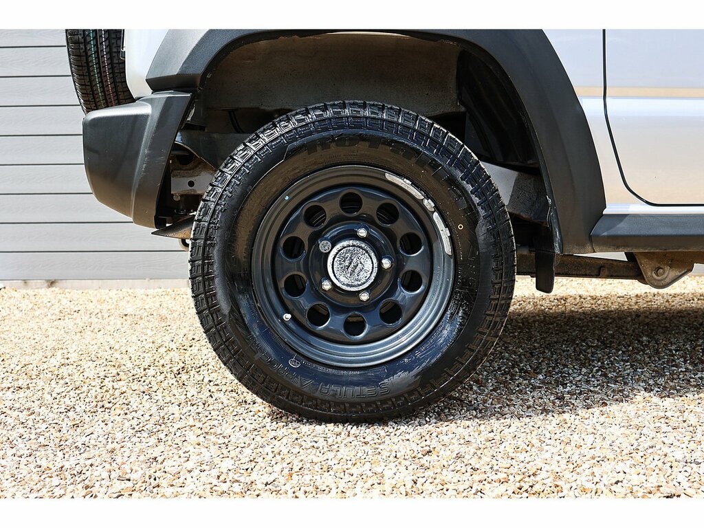 Suzuki Jimny Allgrip White #33