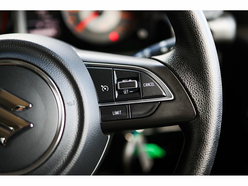 Suzuki Jimny Allgrip White #24