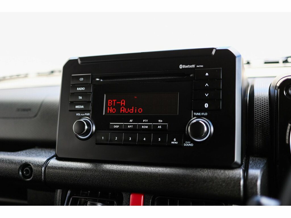 Suzuki Jimny Allgrip White #15