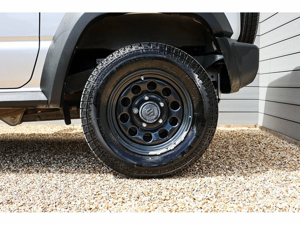 Suzuki Jimny Allgrip White #32