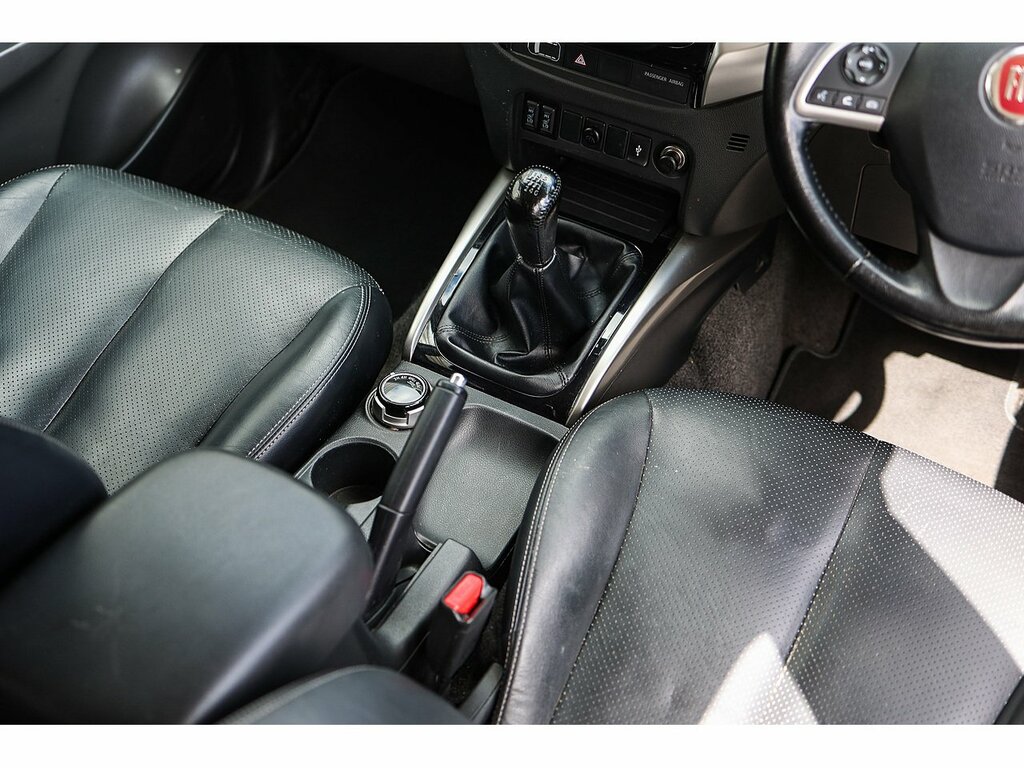Fiat Fullback 2.4L Cross White #22