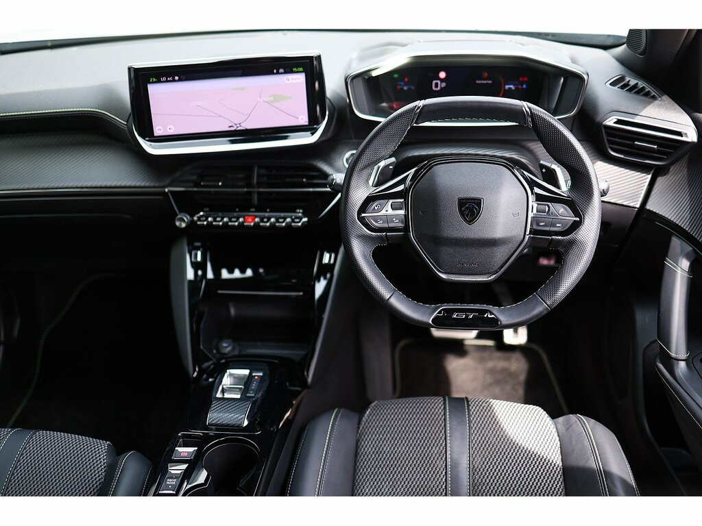 Peugeot 2008 Puretech Gt Grey #2