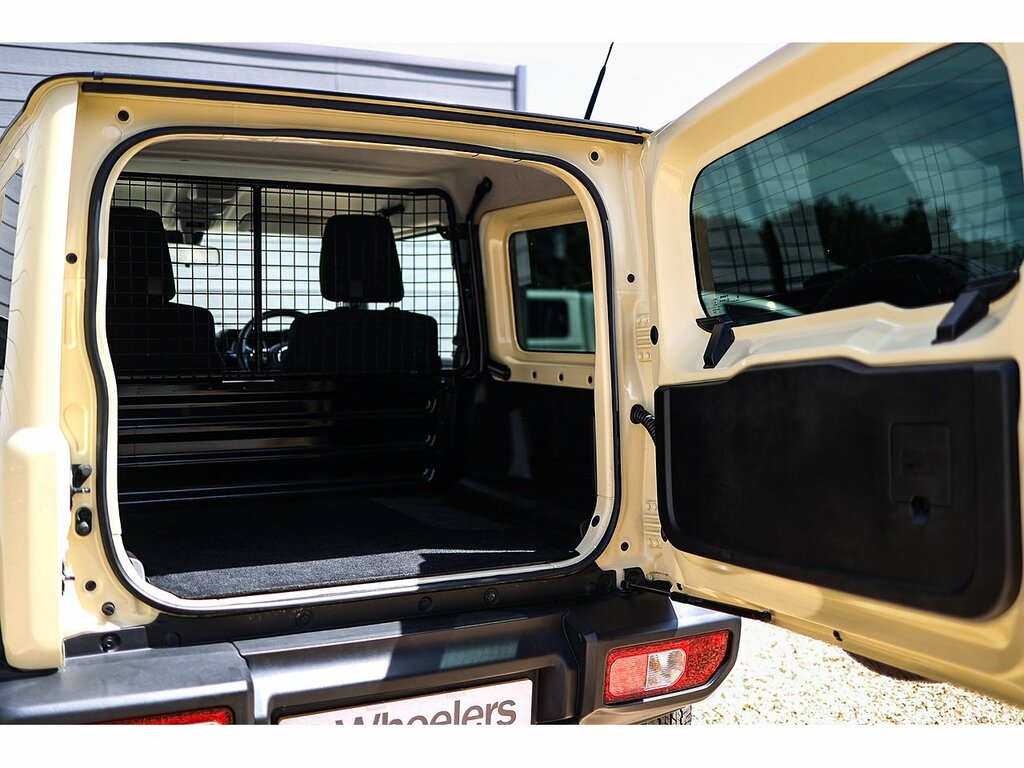 Suzuki Jimny Allgrip Silver #9