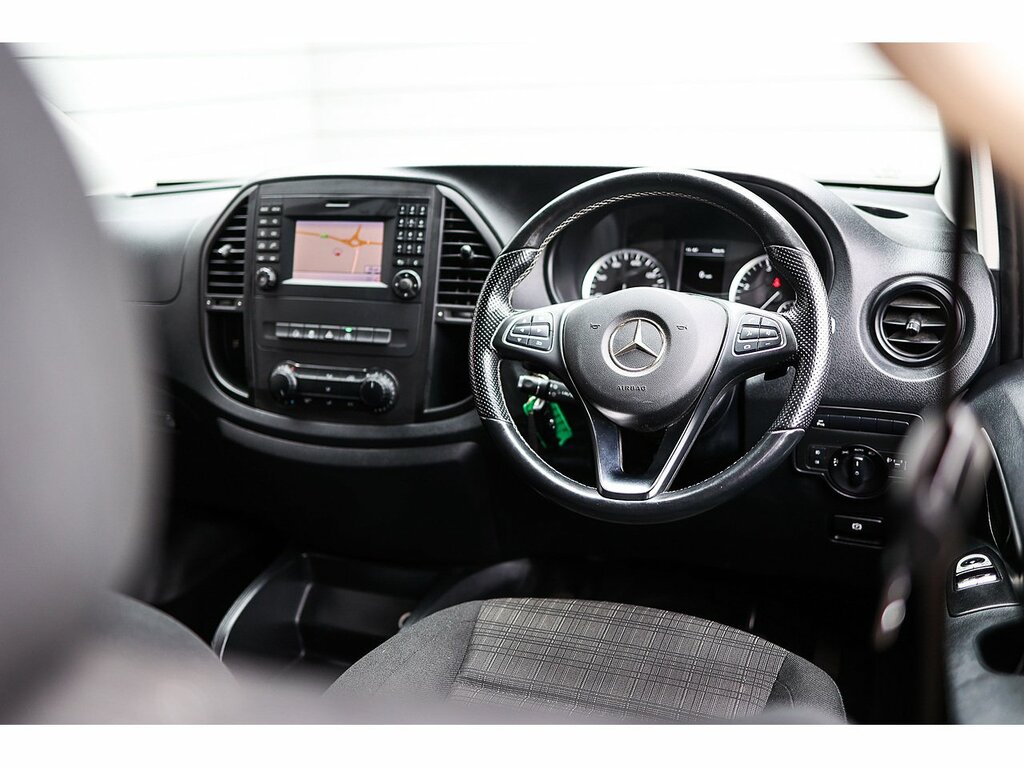 Mercedes-Benz Vito 111Cdi Long Van White #15