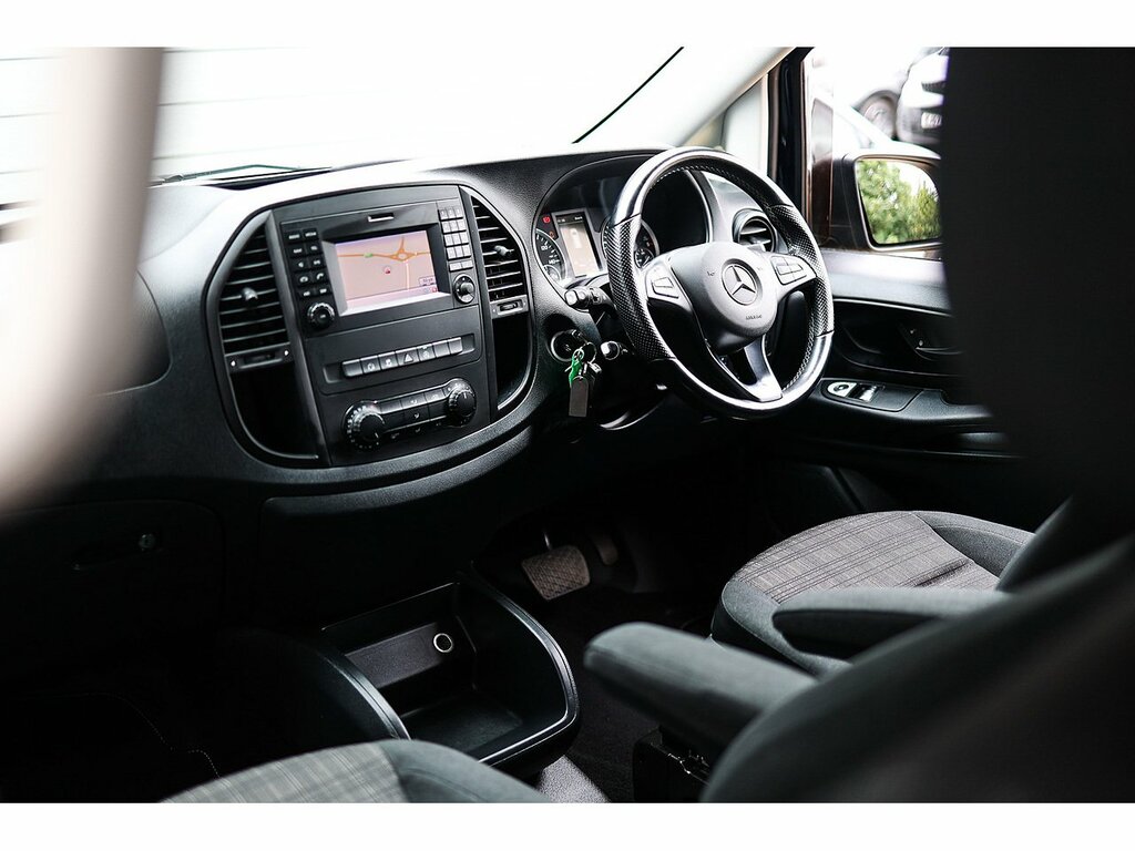 Mercedes-Benz Vito 111Cdi Long Van White #33