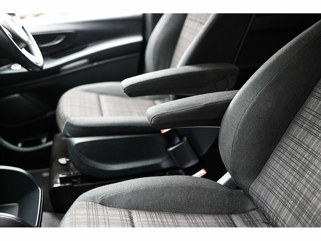 Mercedes-Benz Vito 111Cdi Long Van White #29