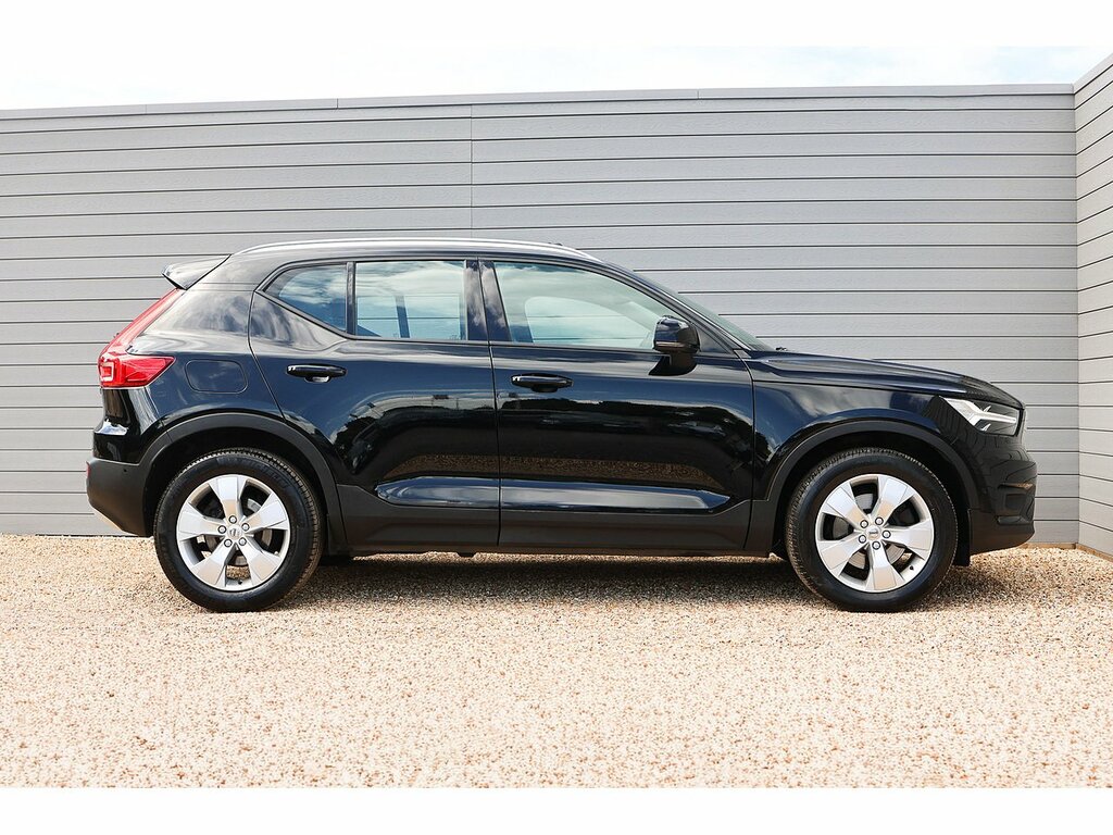 Volvo XC40 T4 Momentum Pro BG19MPU Black #6