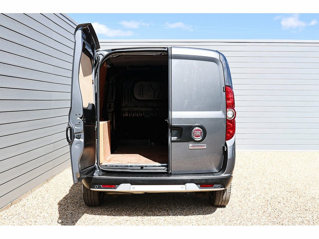 Fiat Doblo 1.6 Multijet 16V 105 Tecnico Van Start Stop Grey #10