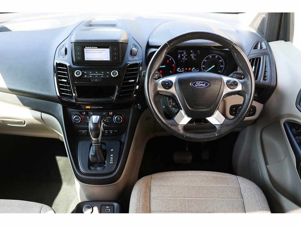 Ford Grand Tourneo Connect Ecoblue Titanium Black #2