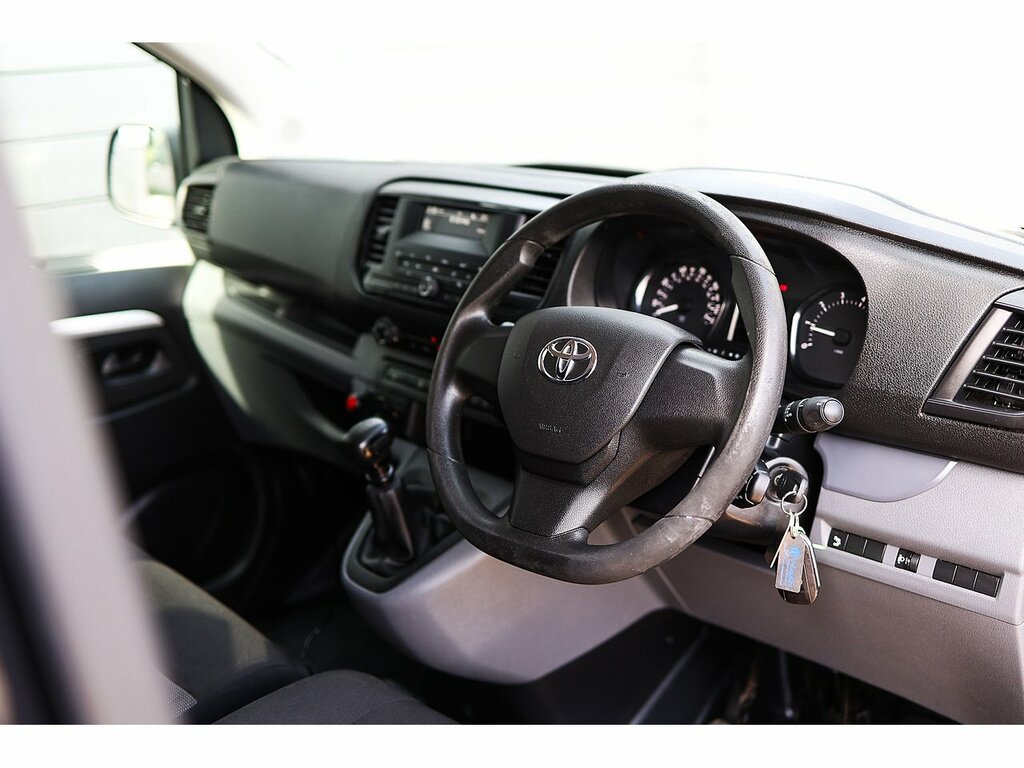 Toyota PROACE D Icon Black #2