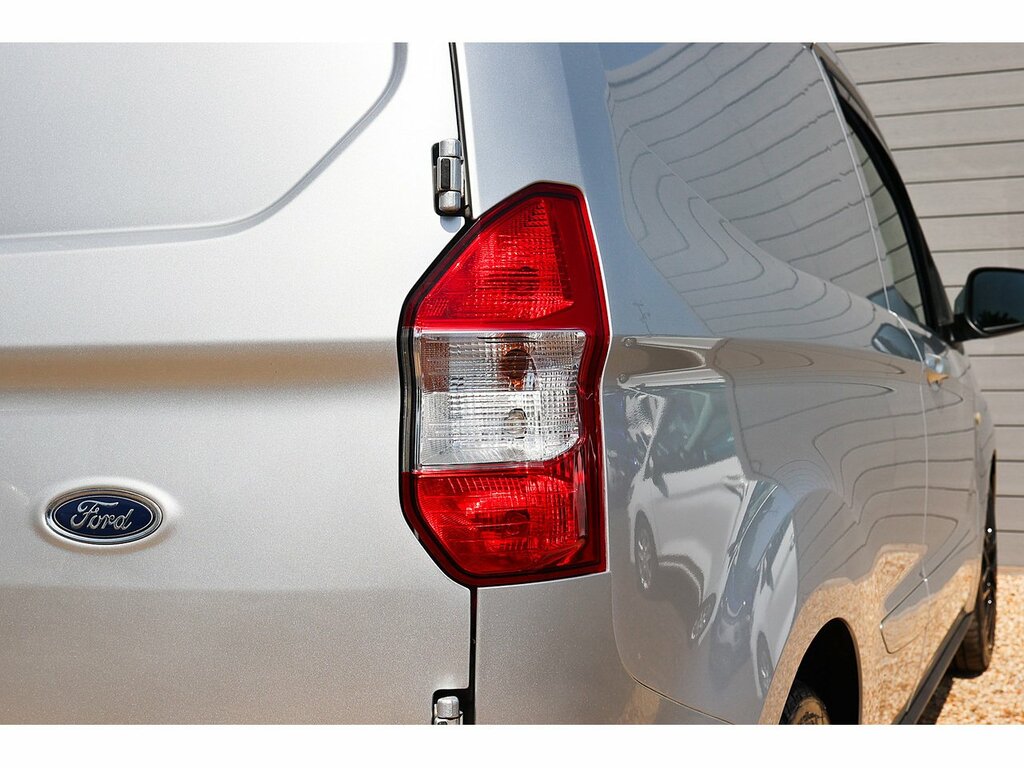 Ford Transit Courier 1.5 Tdci Limited Panel Van L1 Euro 6 Black #32