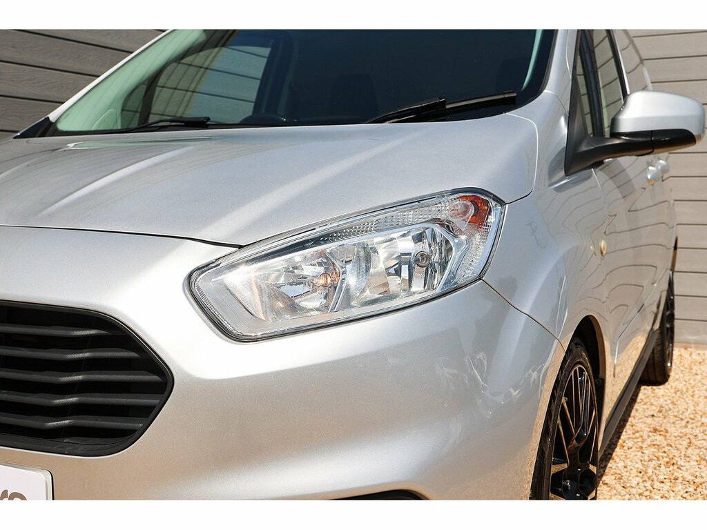 Ford Transit Courier 1.5 Tdci Limited Panel Van L1 Euro 6 Black #31