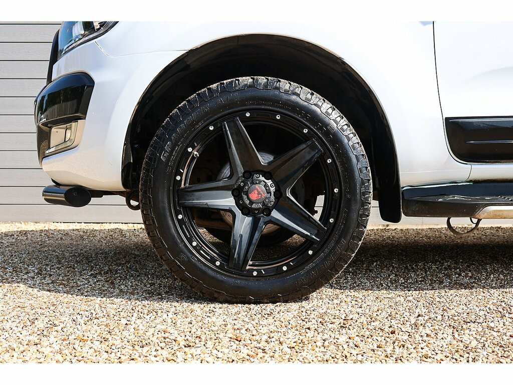 Ford Ranger Pickup White #40