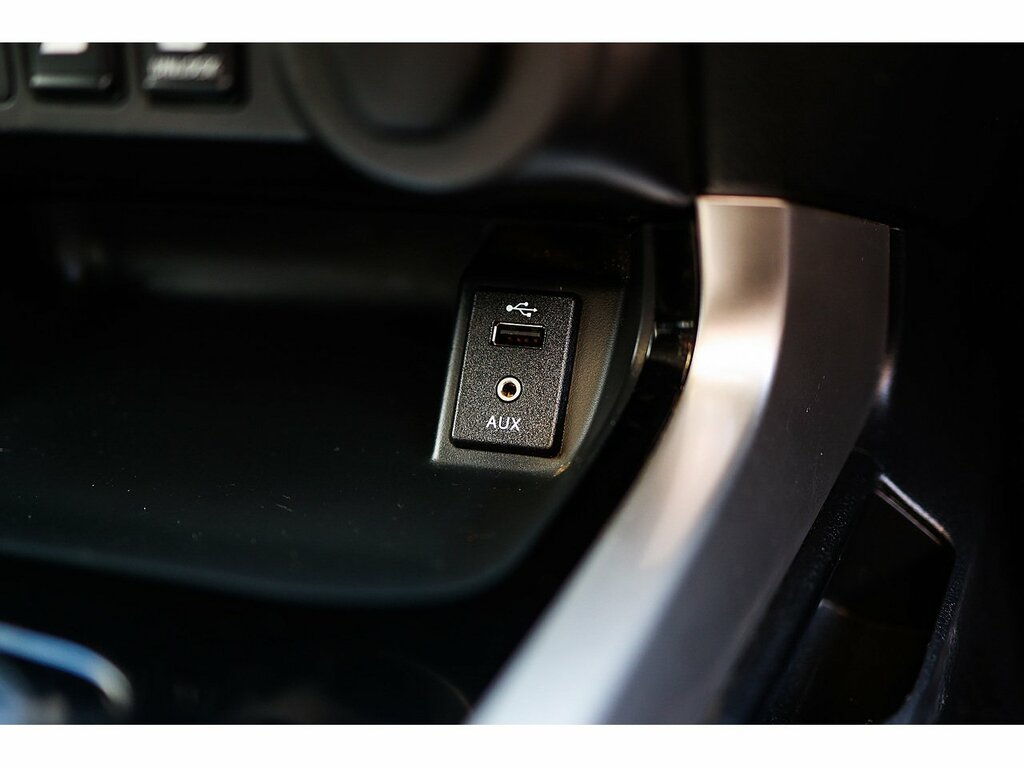 Nissan Navara Navara Tekna Dci Black #23