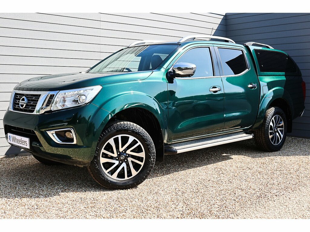 Nissan Navara Dci Tekna Green