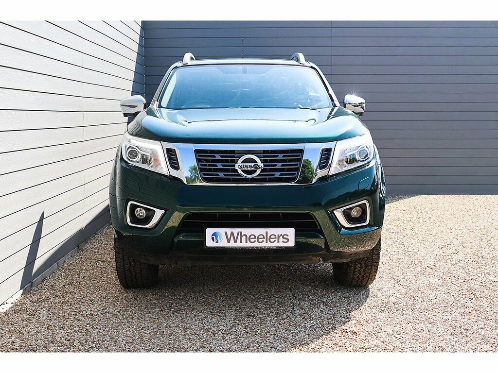 Nissan Navara Dci Tekna Green #4