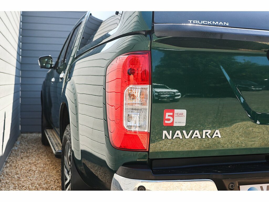 Nissan Navara Navara Tekna Dci Black #38