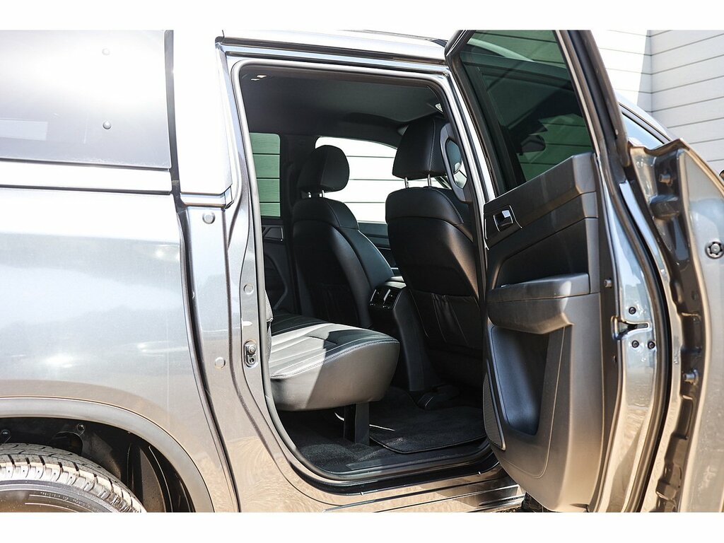SsangYong Musso Pickup Black #33