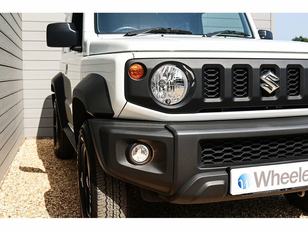 Suzuki Jimny Allgrip White #28